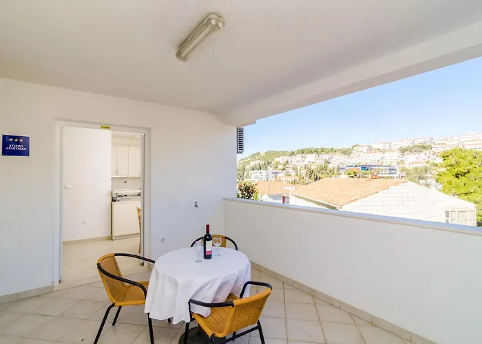 Charming Apartment In Dubrovnik With Sea And Mountain View - 36 M²